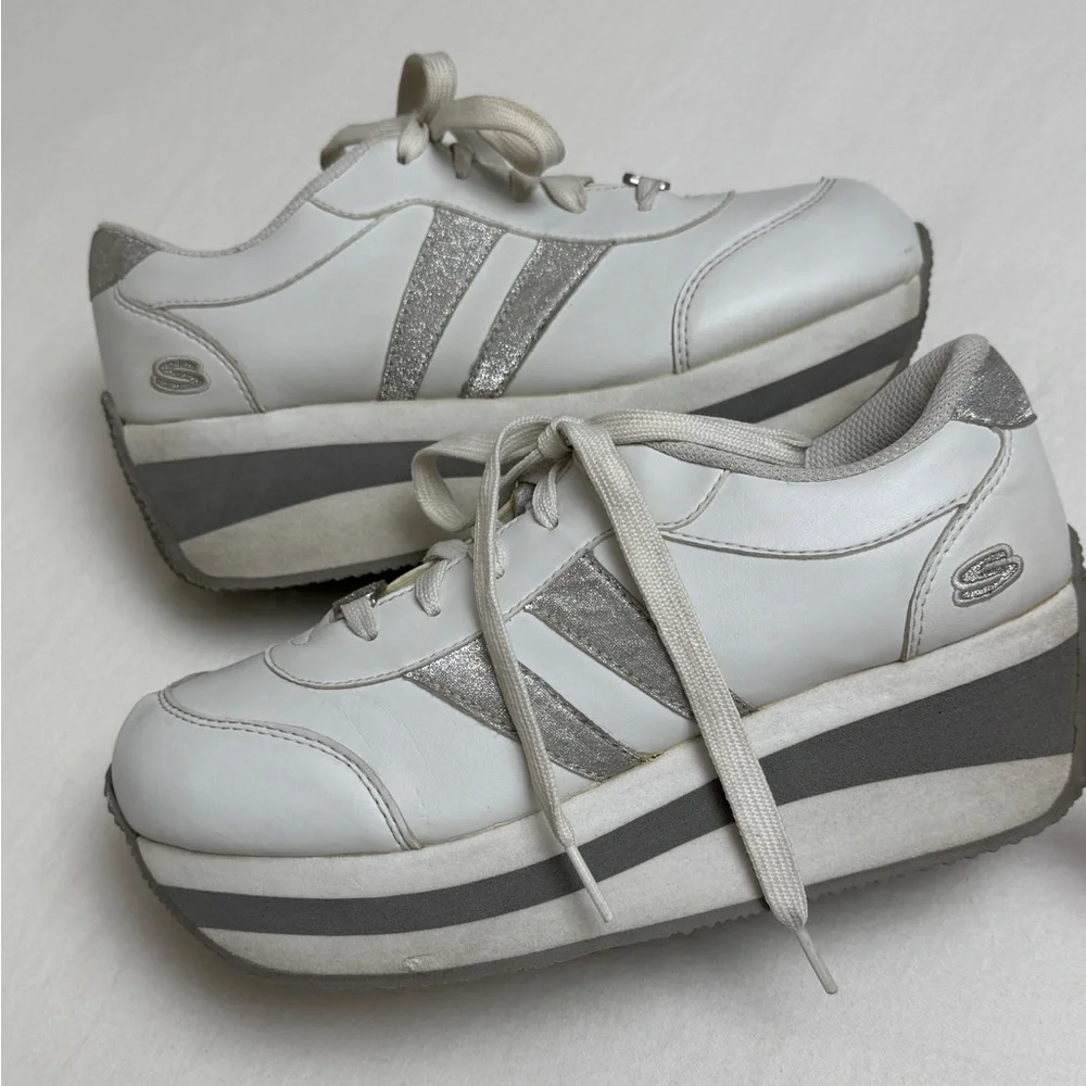 Vintage Y2K Platform Skechers Silver & White Heart Charms Size 9 Retro 90’s